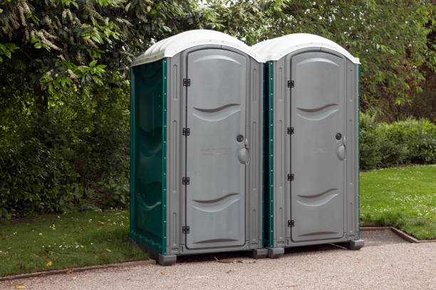 Types of Portable Toilets We Offer in Golf Manor, OH